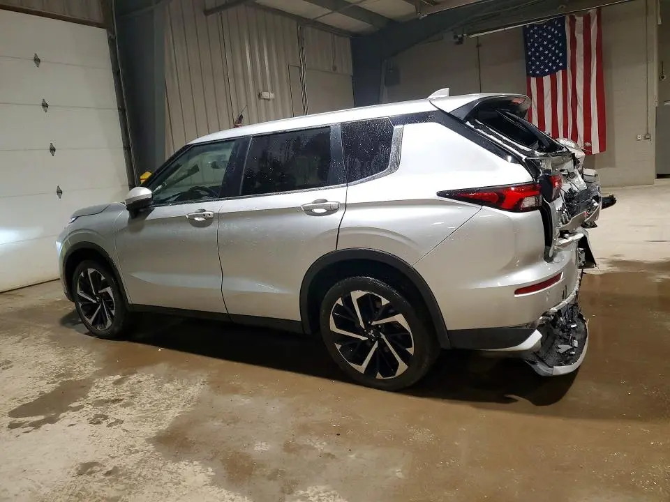 2024 MITSUBISHI OUTLANDER SE  