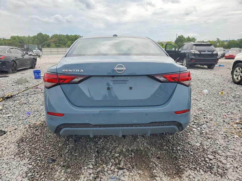 2025 NISSAN SENTRA SV  