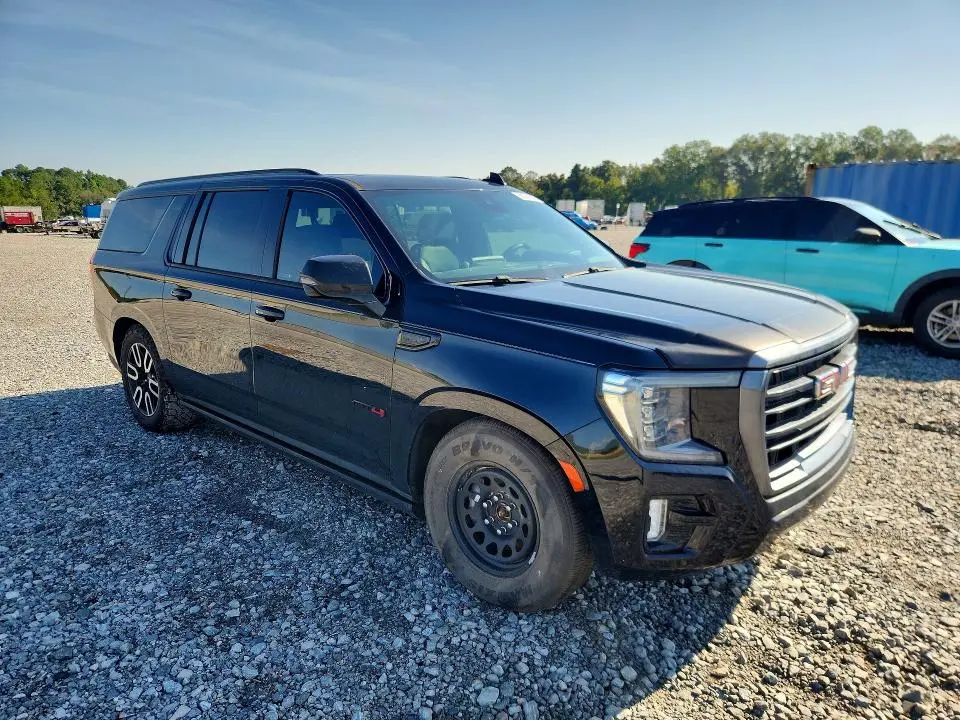 2023 GMC YUKON XL K1500 AT4  