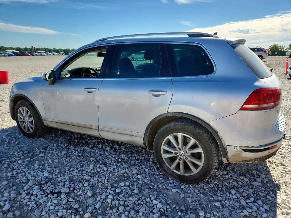 2014 VOLKSWAGEN TOUAREG V6  