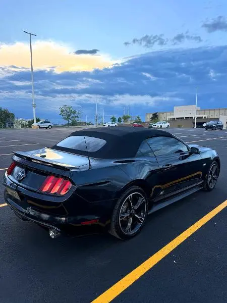 2017 FORD MUSTANG GT  