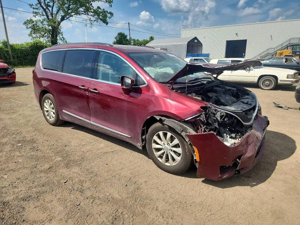 2017 CHRYSLER PACIFICA TOURING L  