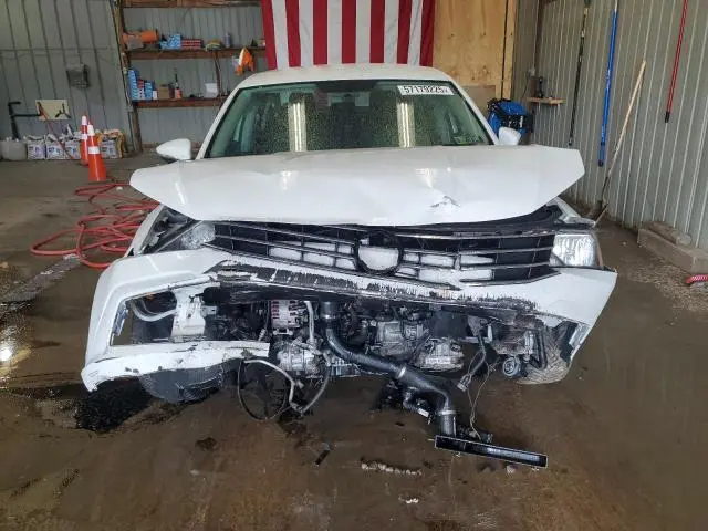 2016 VOLKSWAGEN PASSAT S  