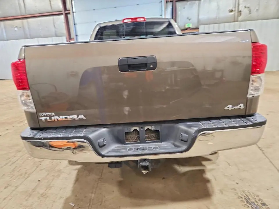 2011 TOYOTA TUNDRA DOUBLE CAB SR5  