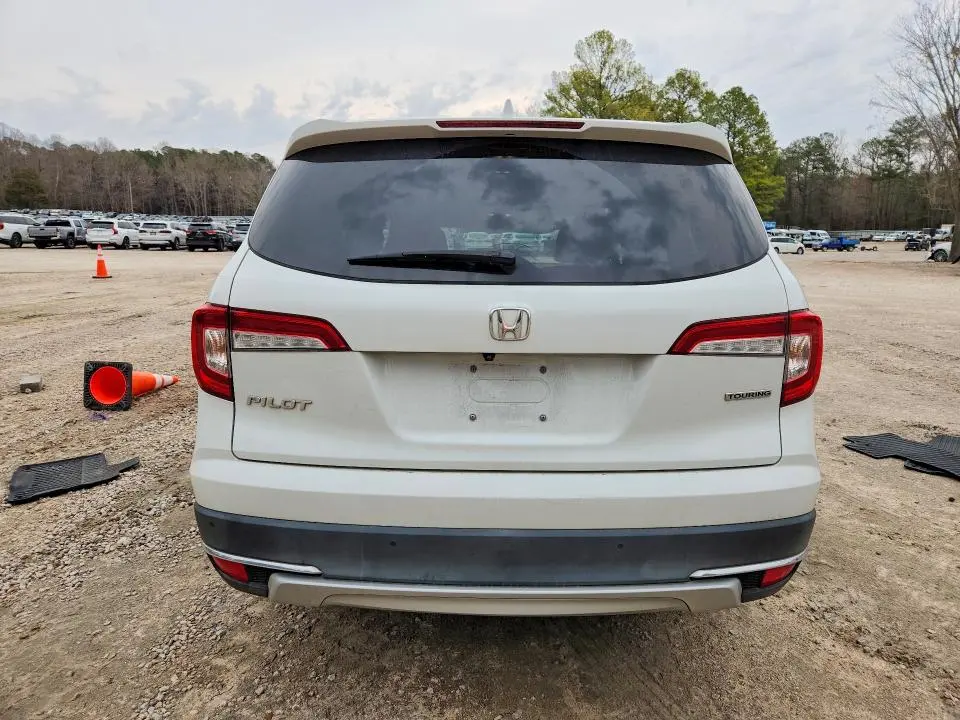 2020 HONDA PILOT TOURING  
