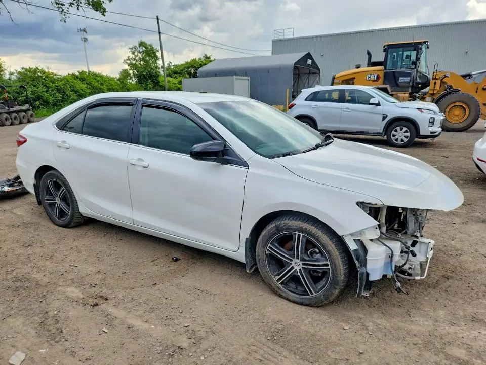 2016 TOYOTA CAMRY   