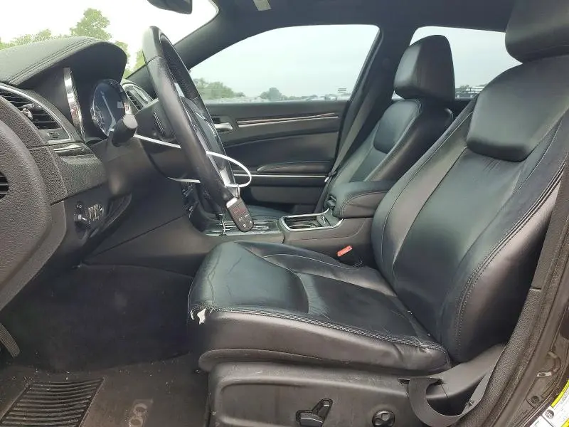 2011 CHRYSLER 300 LIMITED  