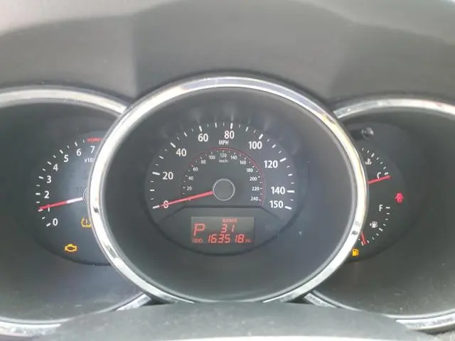 2011 KIA SORENTO BASE  