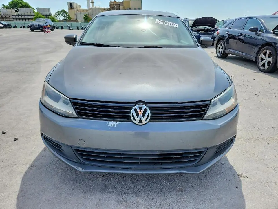 2012 VOLKSWAGEN JETTA BASE  