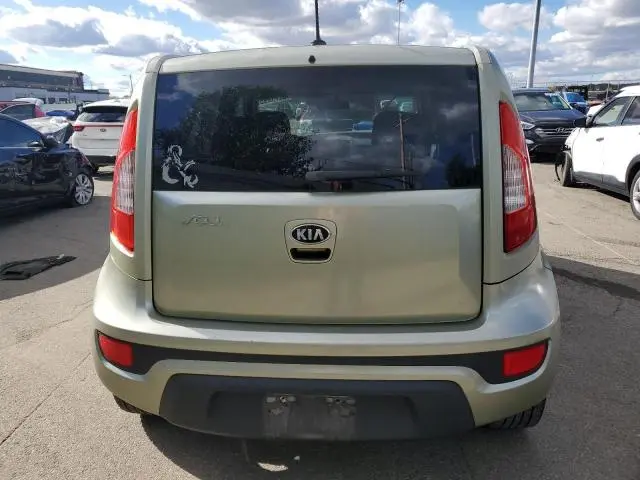2013 KIA SOUL +  