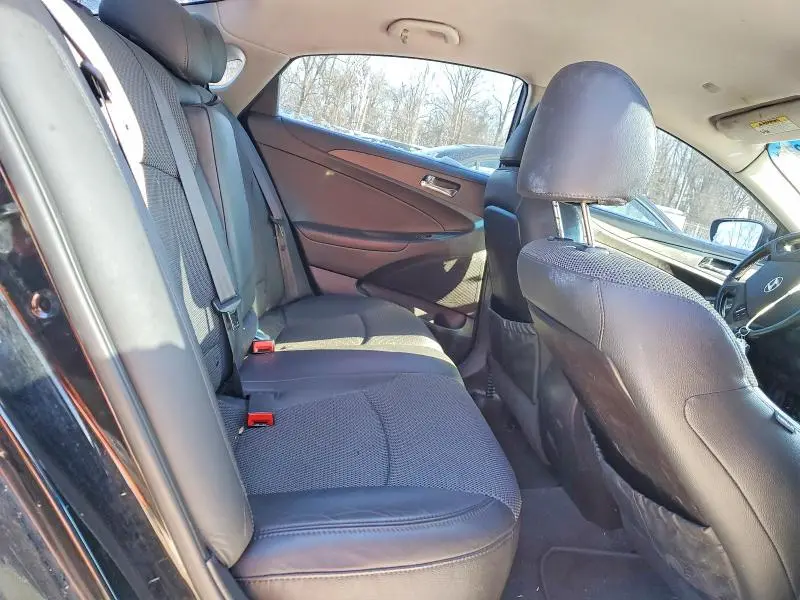 2011 HYUNDAI SONATA SE  