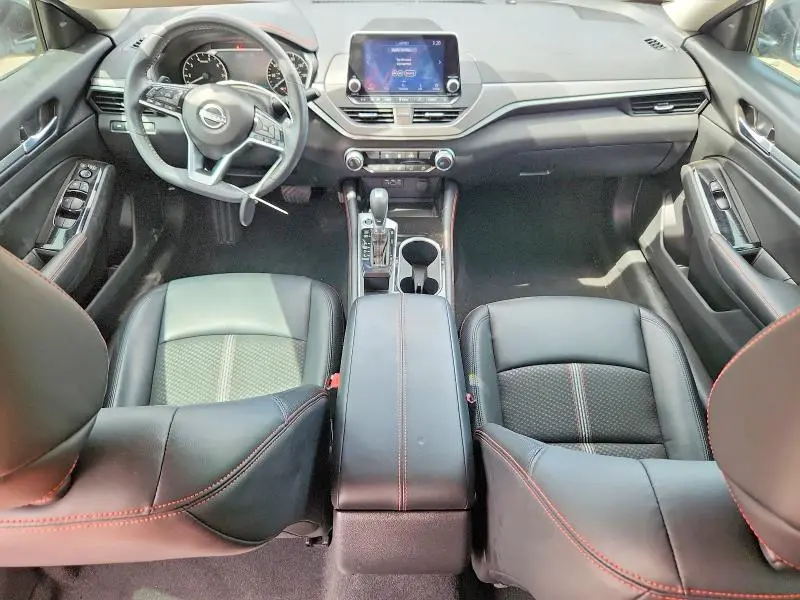 2024 NISSAN ALTIMA SR  