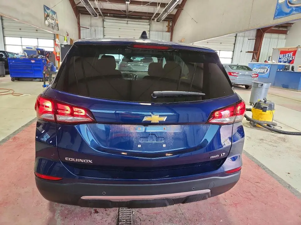 2022 CHEVROLET EQUINOX LT  