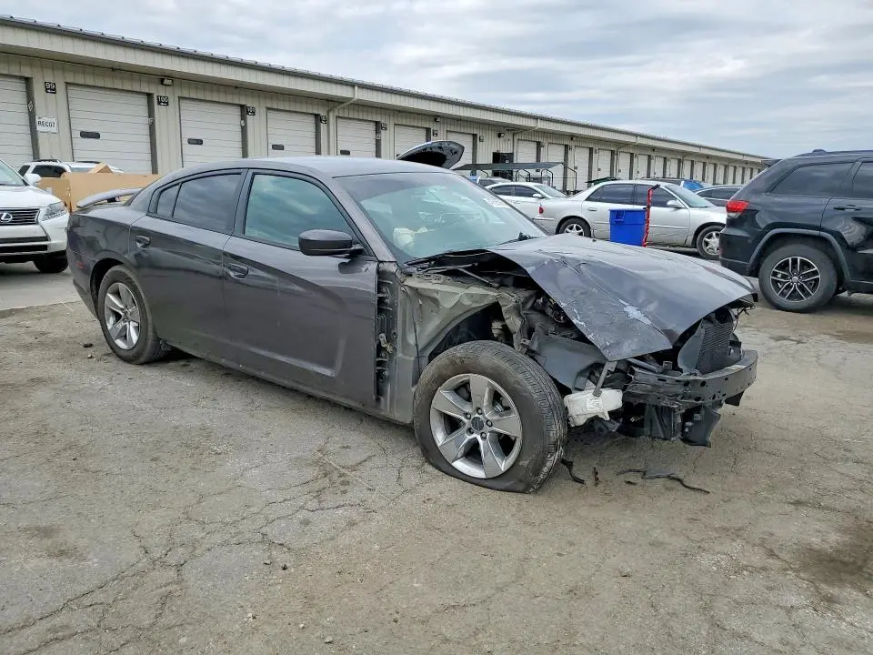 2014 DODGE CHARGER SE  