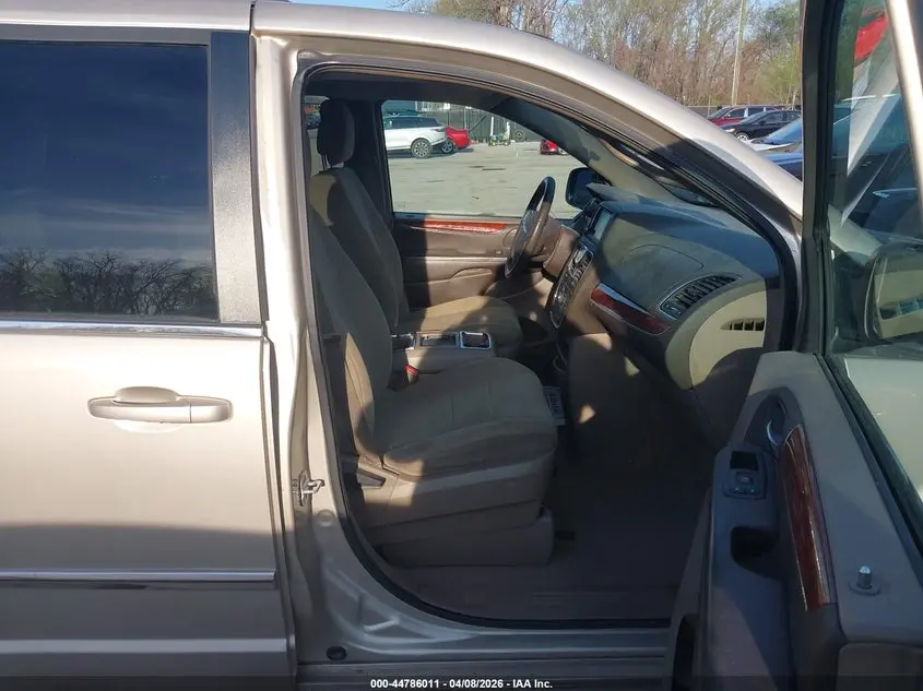 2013 CHRYSLER TOWN & COUNTRY TOURING