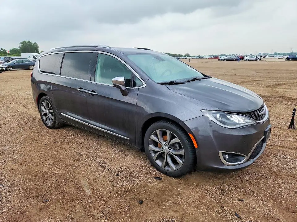 2018 CHRYSLER PACIFICA LIMITED  