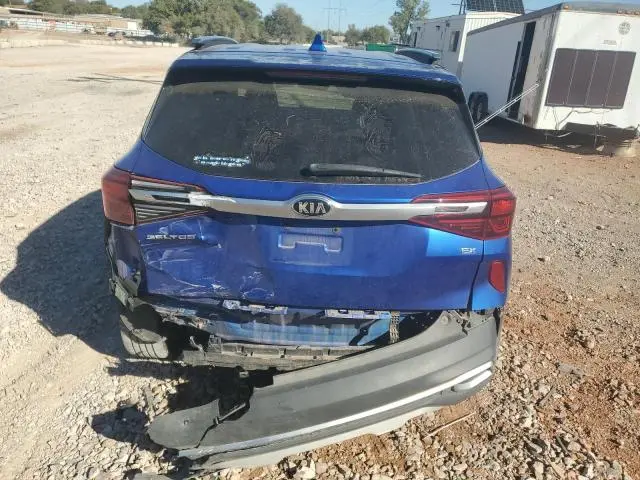 2021 KIA SELTOS EX  
