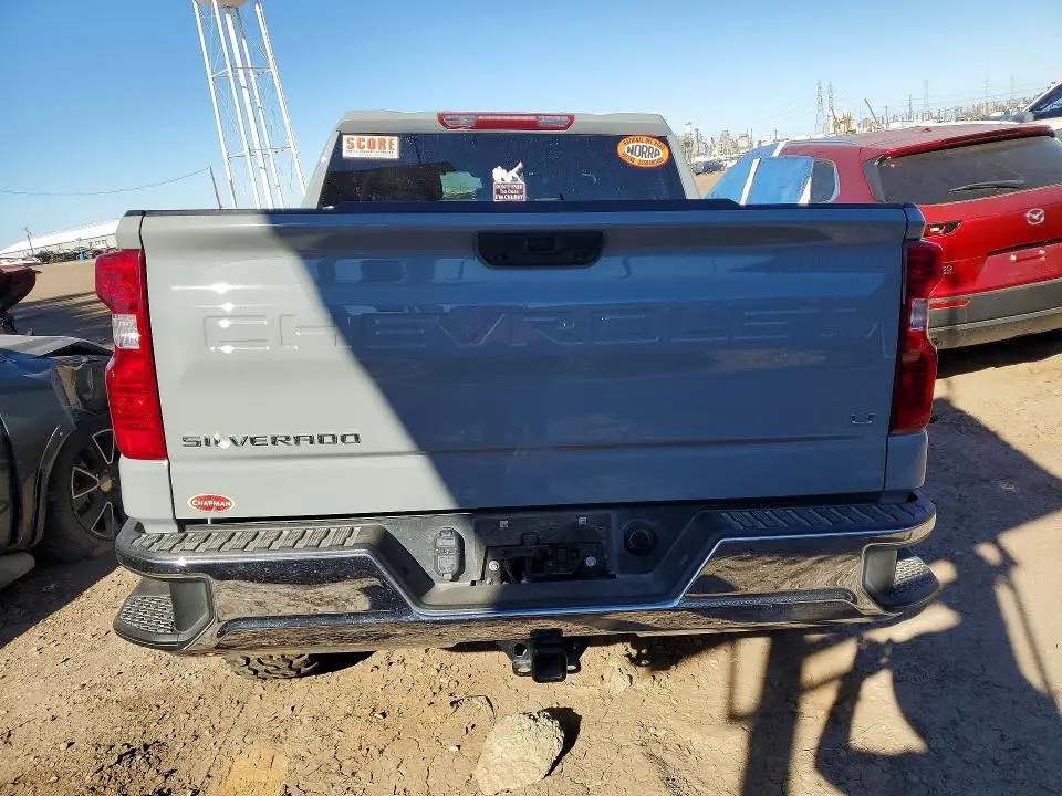 2024 CHEVROLET SILVERADO K1500 LT  