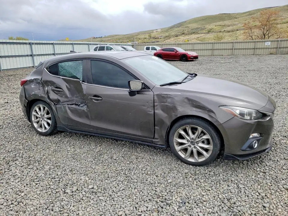 2015 MAZDA 3 TOURING  