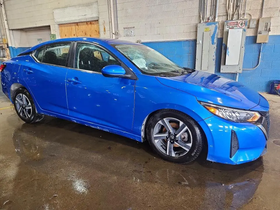 2024 NISSAN SENTRA SV  