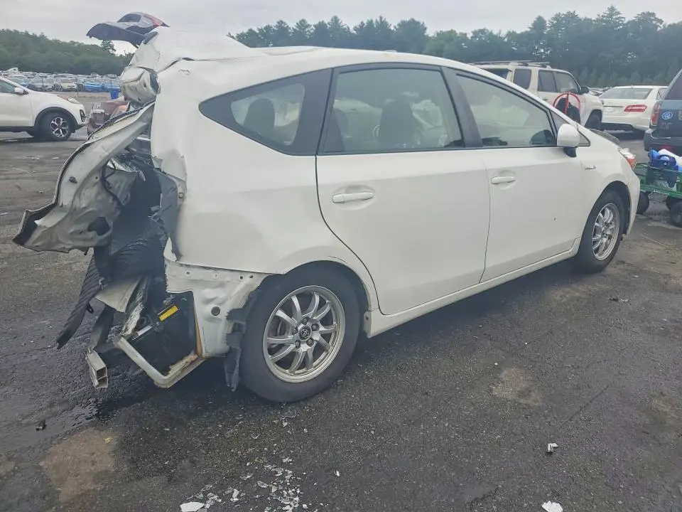 2016 TOYOTA PRIUS V TWO  