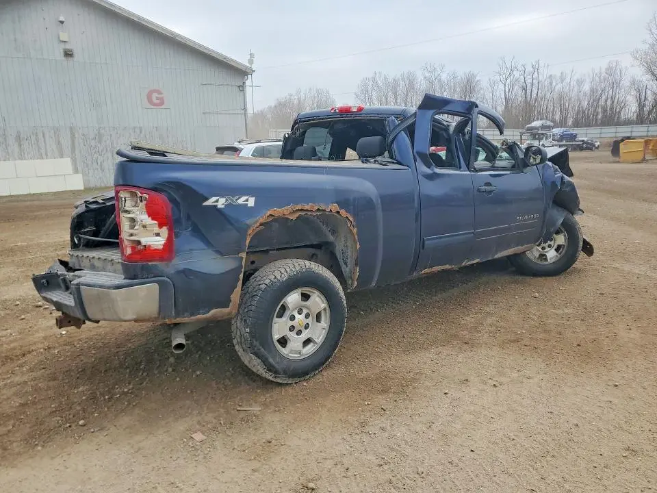 2011 CHEVROLET SILVERADO K1500 LT  