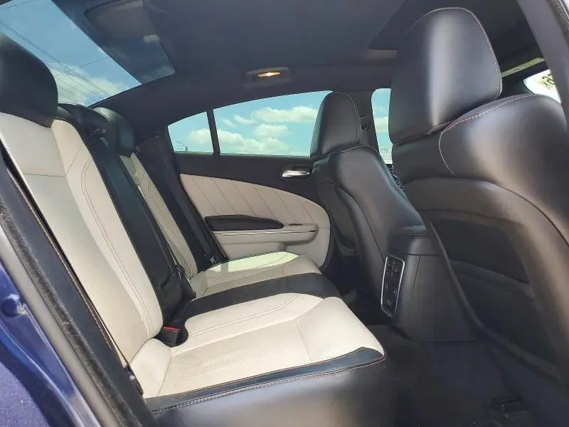 2015 DODGE CHARGER R  