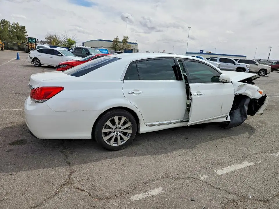 2012 TOYOTA AVALON LIMITED  