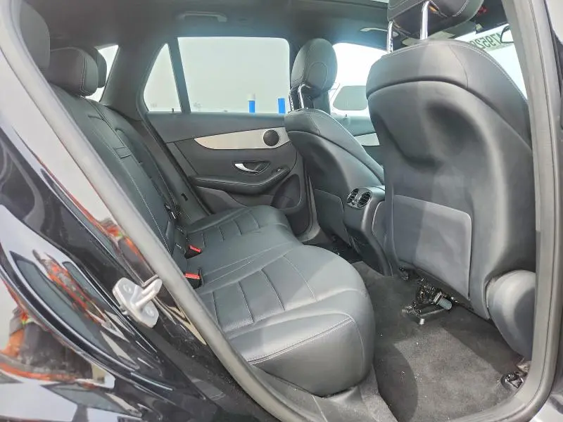 2019 MERCEDES-BENZ GLC 300 4MATIC  