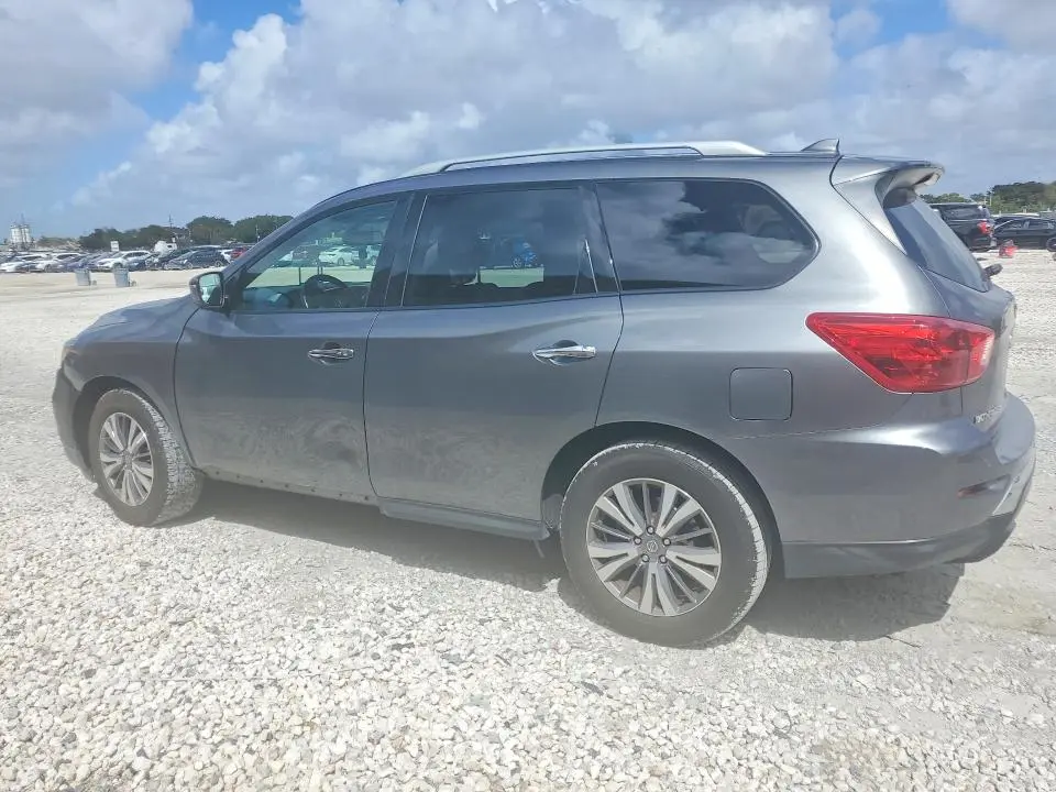 2019 NISSAN PATHFINDER SV  
