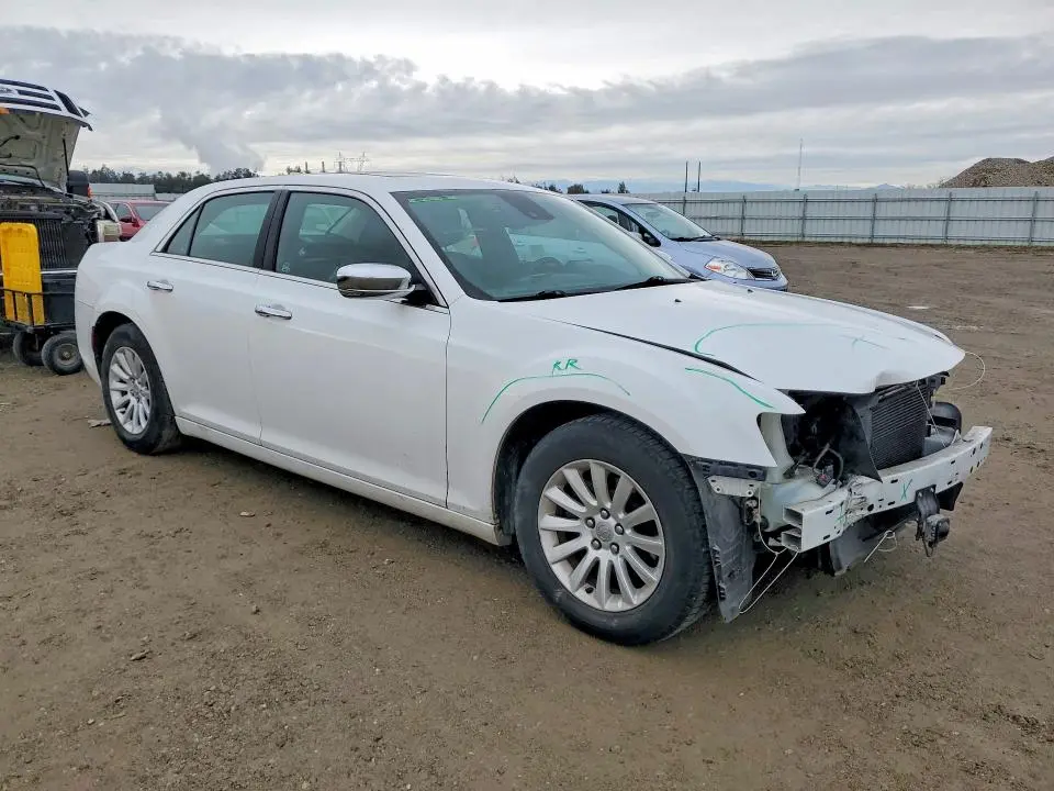 2018 CHRYSLER 300 LIMITED  