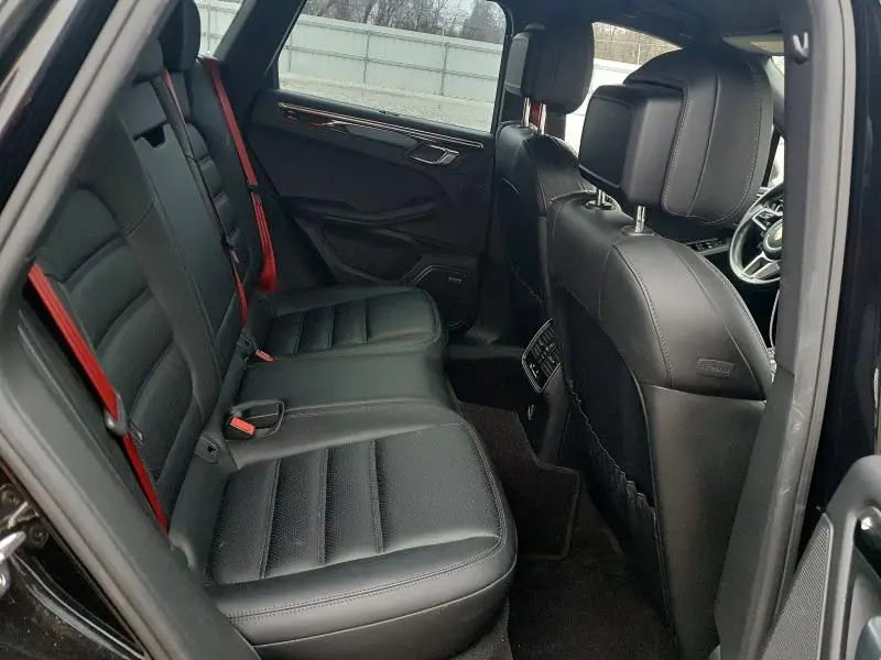 2017 PORSCHE MACAN GTS  