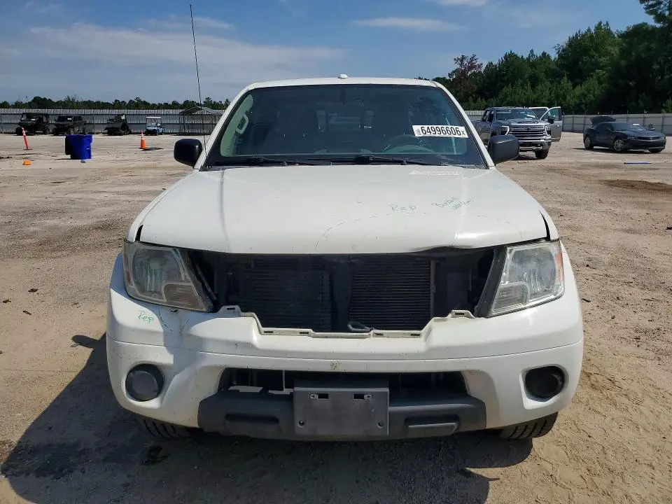 2016 NISSAN FRONTIER SV  