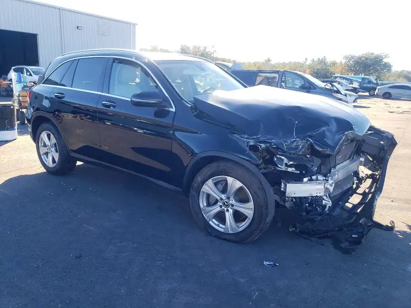 2018 MERCEDES-BENZ GLC 300  