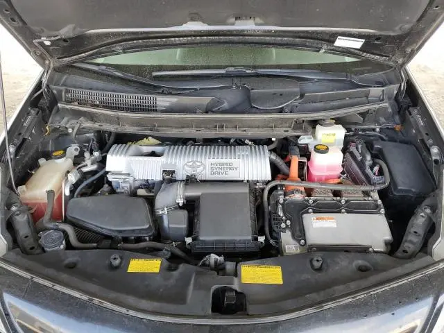2012 TOYOTA PRIUS V   