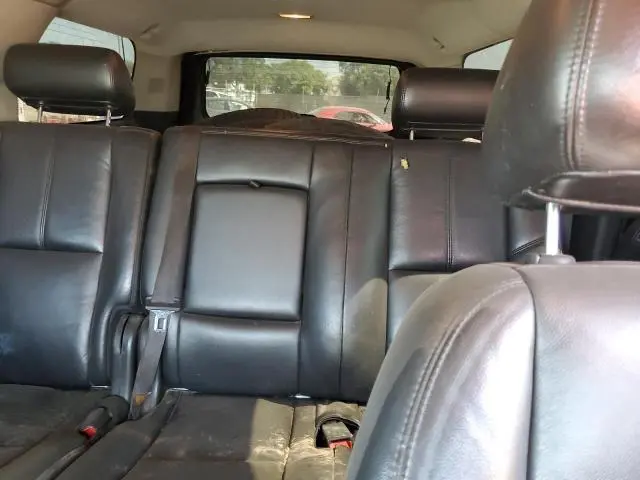 2010 CHEVROLET SUBURBAN C1500 LT  
