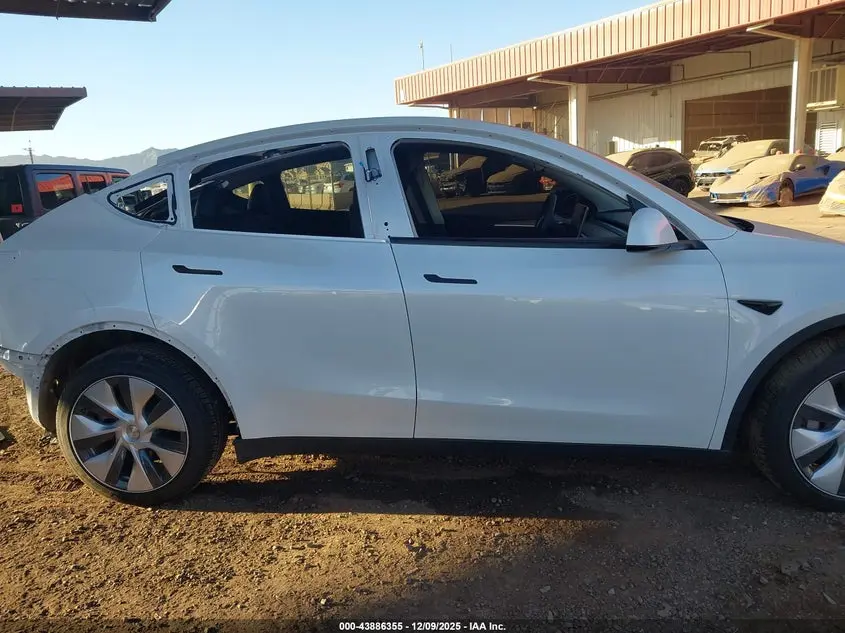 2022 TESLA MODEL Y LONG RANGE DUAL MOTOR ALL-WHEEL DRIVE