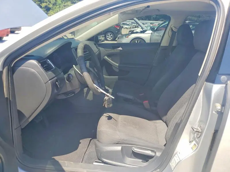 2013 VOLKSWAGEN JETTA BASE  