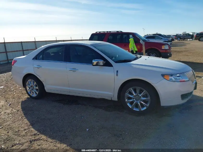 2010 LINCOLN MKZ  