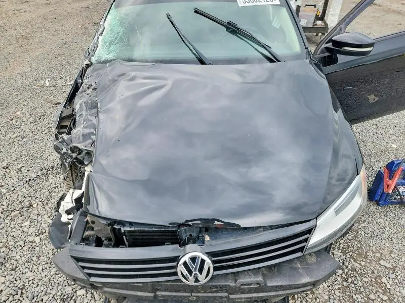 2014 VOLKSWAGEN JETTA SE  