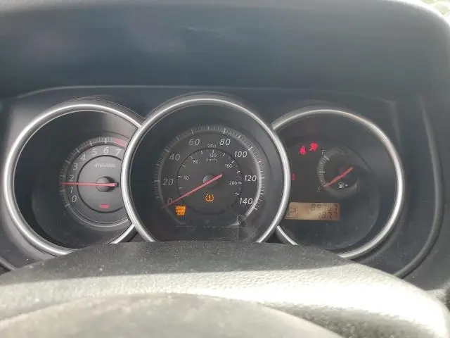 2011 NISSAN VERSA S  