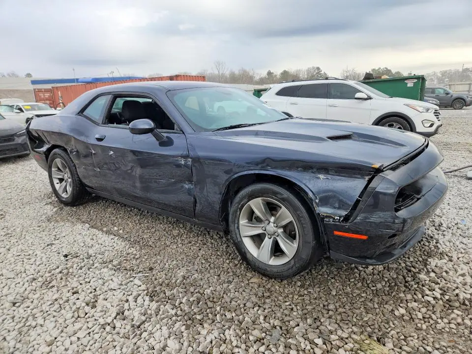 2017 DODGE CHALLENGER SXT  