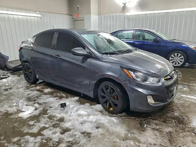 2012 HYUNDAI ACCENT GLS  