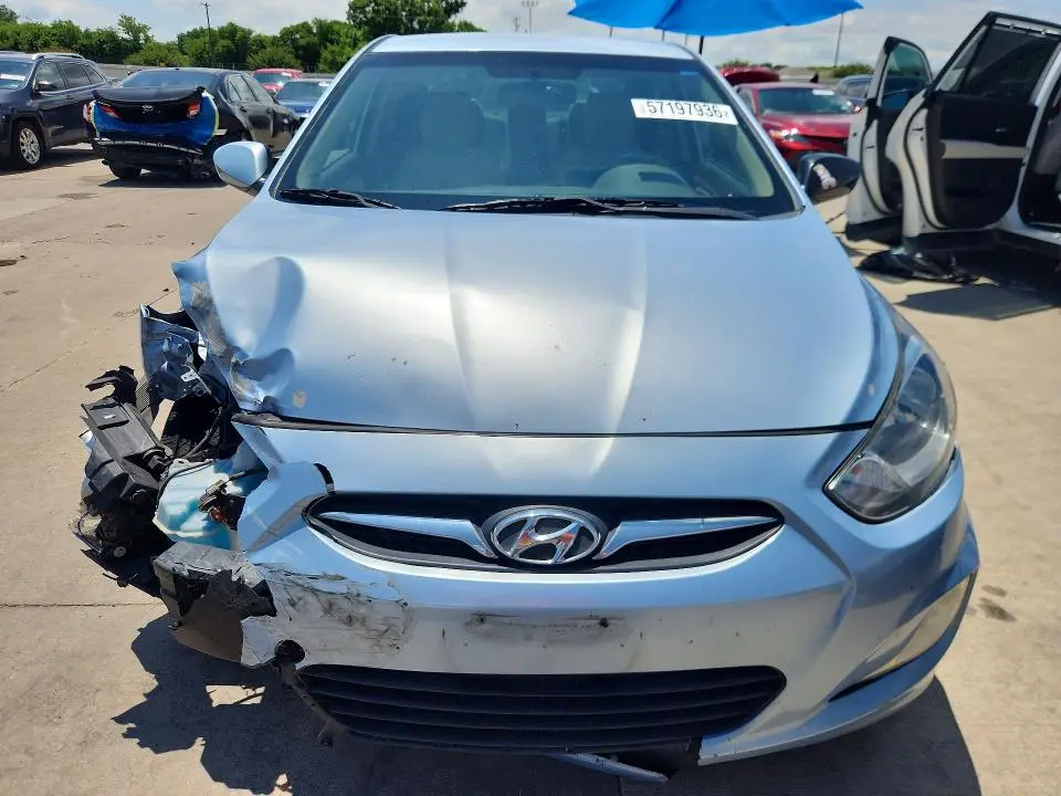 2012 HYUNDAI ACCENT GLS  