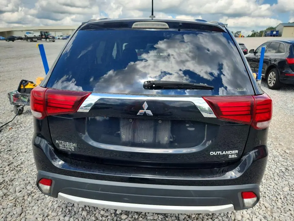 2016 MITSUBISHI OUTLANDER SE  