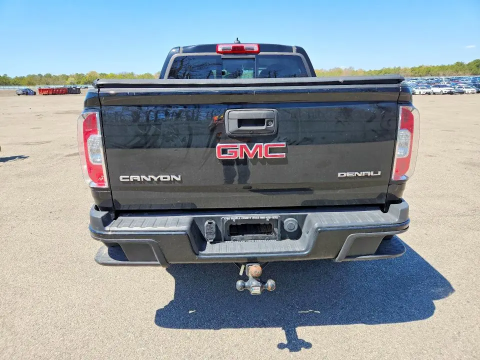 2017 GMC CANYON DENALI  