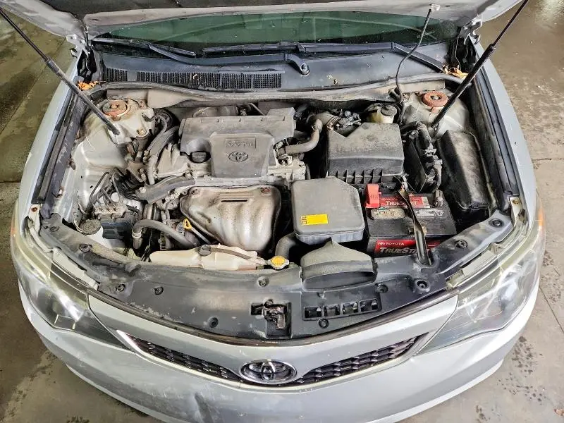 2013 TOYOTA CAMRY SE  