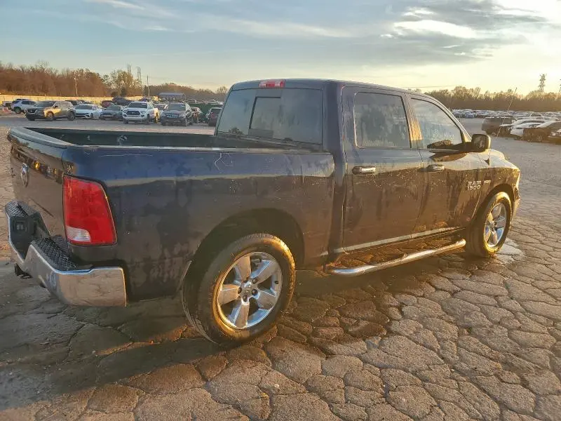 2016 RAM 1500 SLT  
