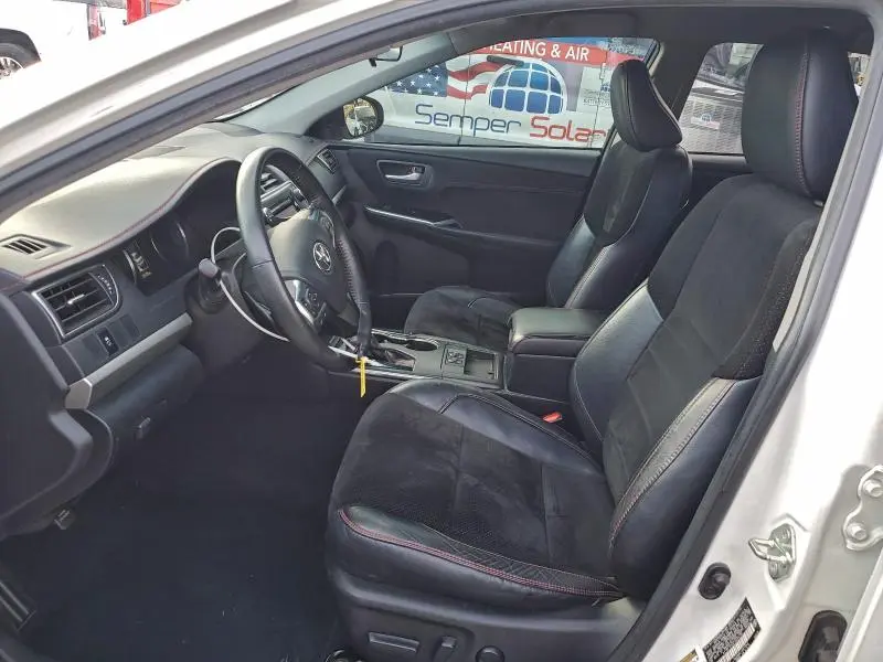 2015 TOYOTA CAMRY LE  