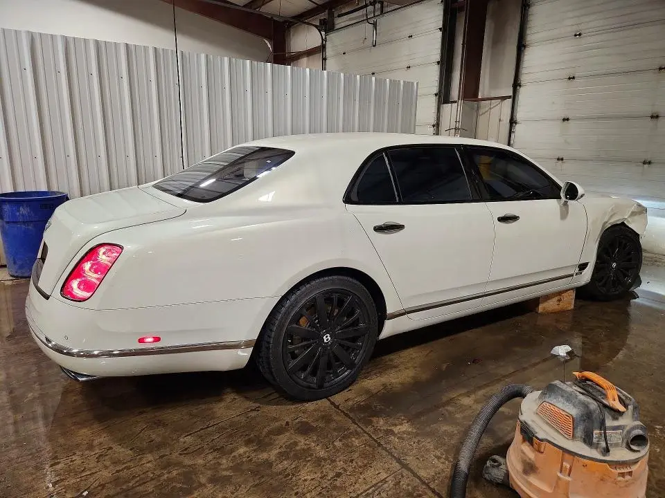 2016 BENTLEY MULSANNE   